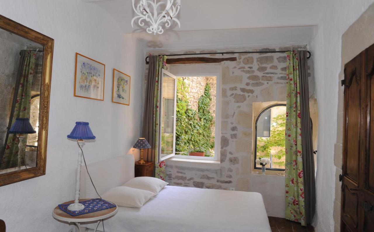 Bed And Art Bed & Breakfast Calvisson Phòng bức ảnh